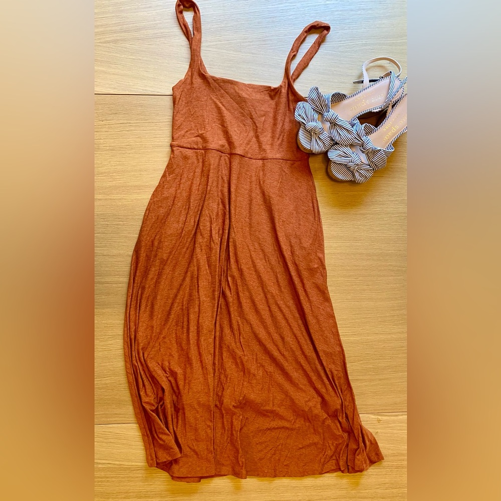 Beyond Yoga Featherweight MIDI Dress